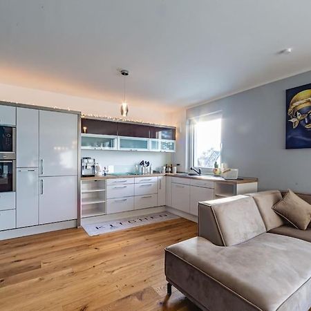 A&V Apartments Wunderschoene Penthouse Wohnung Moers Bagian luar foto