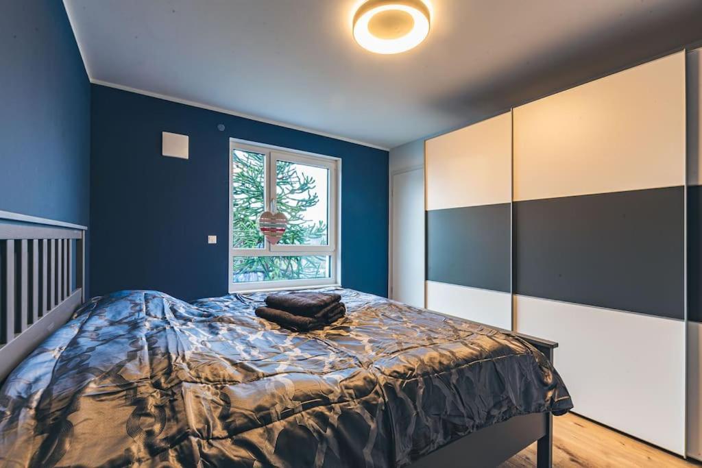 A&V Apartments Wunderschoene Penthouse Wohnung Moers Bagian luar foto